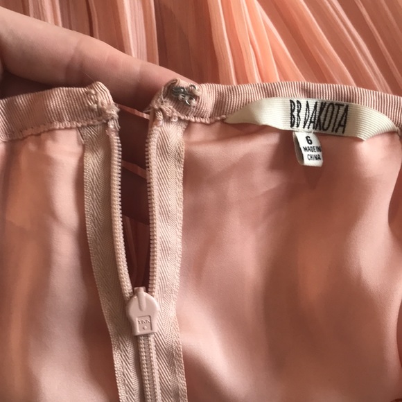 ๐ธ Pastel pleated skirt ๐ธ - Picture 4 of 4